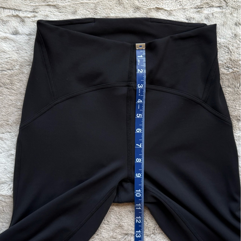 Lululemon Instill High-Rise Tight 25" in Black Size 6 - Picture 12 of 16